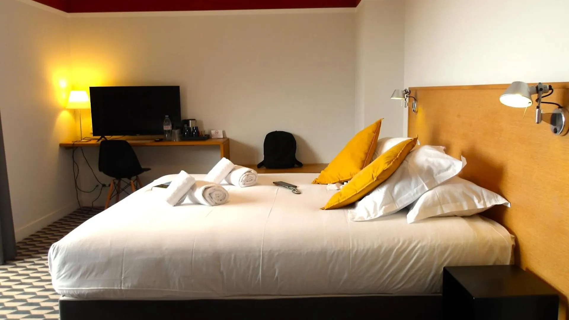 La Maison Des Ocres Hotel Roussillon 3*, Roussillon (Vaucluse)